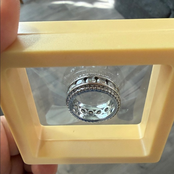 : Silver Sparkling Band Ring - Picture 3 of 7